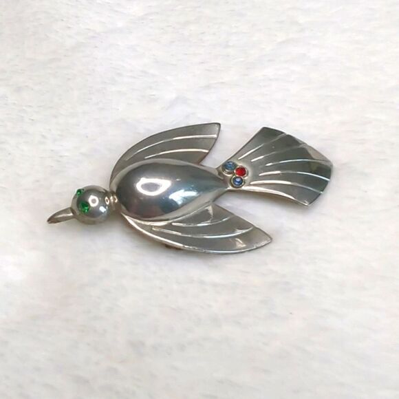 Vintage Rare Coro Swallow Bird Brooche w/ Rhinestone Accents - Picture 1 of 13